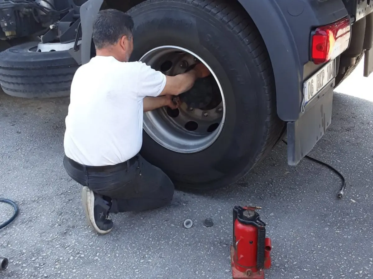 İmranlı Oto Lastikçi